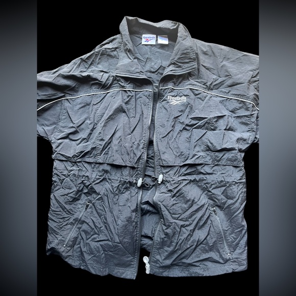 ✨Reebok windbreaker jacket in black and grey✨ - Picture 1 of 4